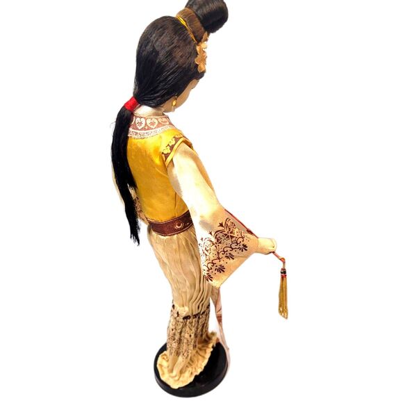 Vintage Chinese Doll Marked Taiwan 15" Silk Hanfu with Paper Fan - Picture 5 of 10